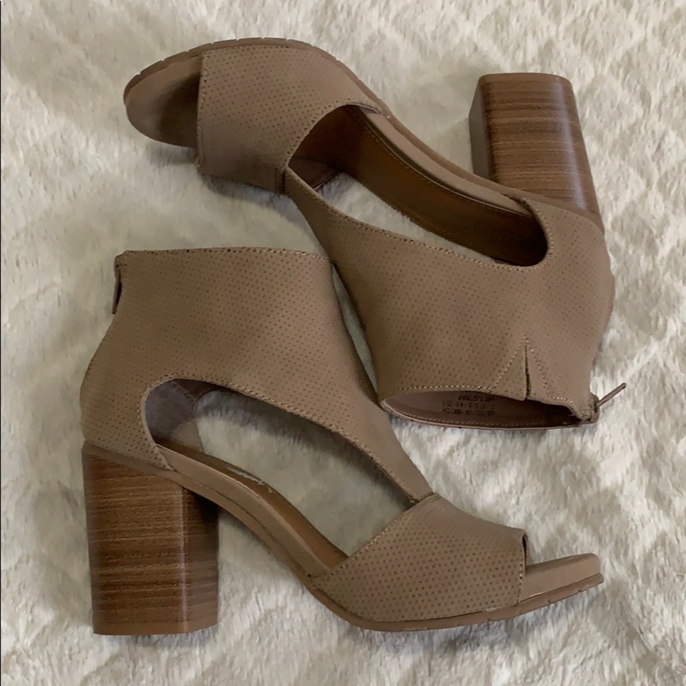 Kenneth Cole Block Heels